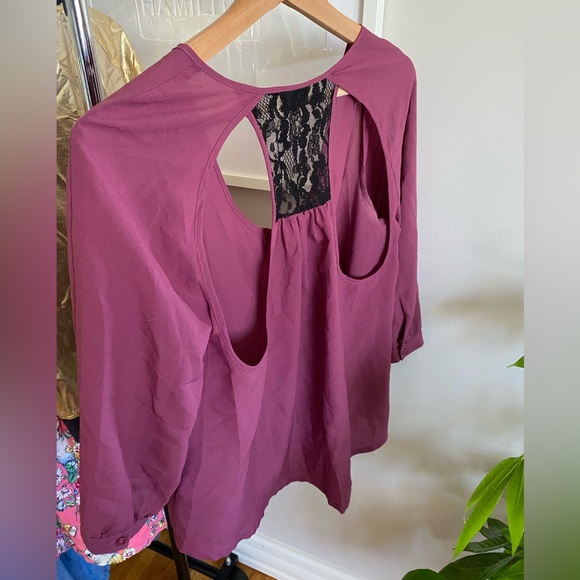 Open back lace top small sparkle and fade - Picture 2 of 5